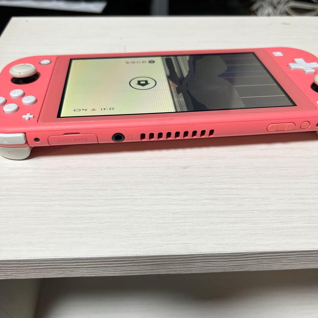 Nintendo Switch Lite（コーラル）